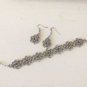 Silver earring and bracelet set